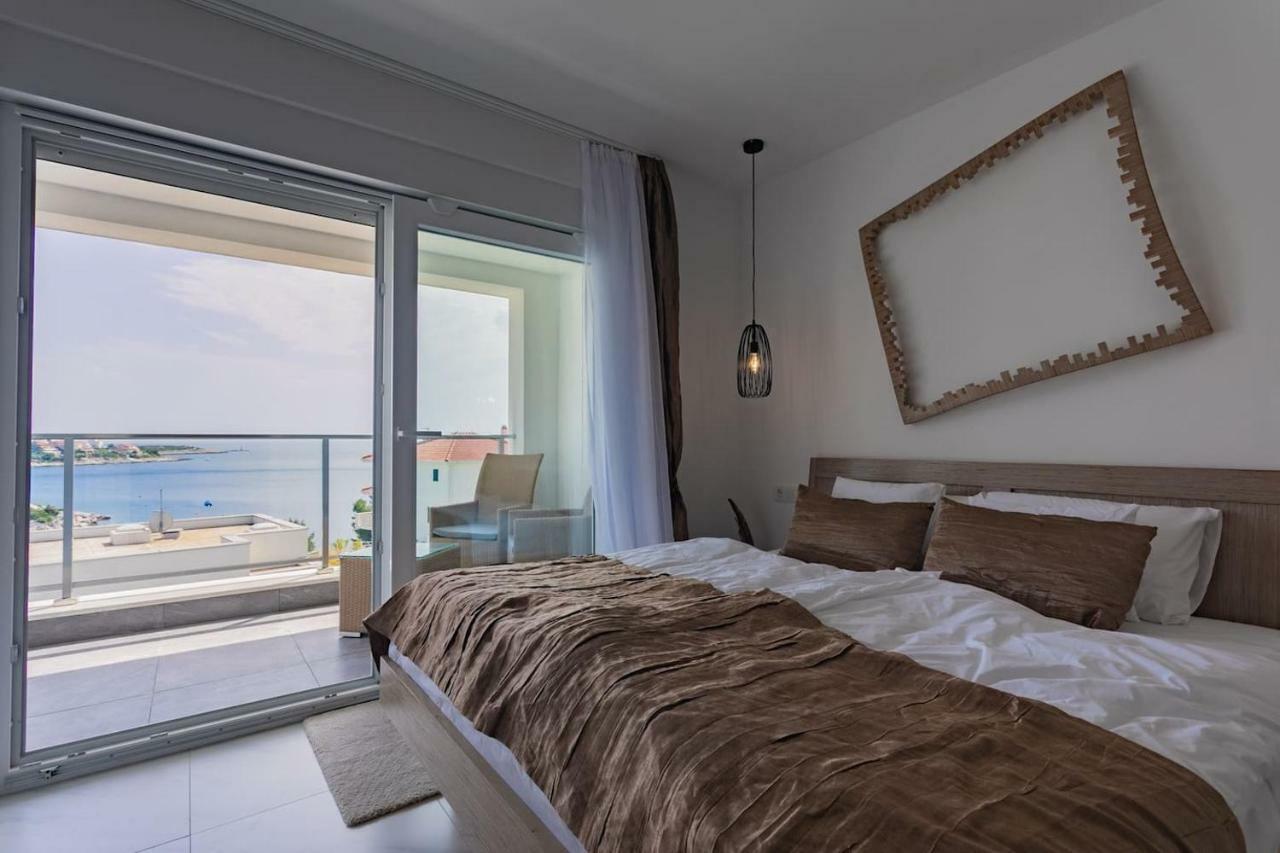 Villa Compass; Luxury Experience In Natural Bay. Razanj Bagian luar foto
