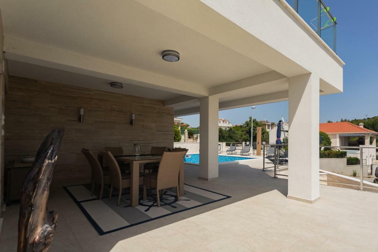 Villa Compass; Luxury Experience In Natural Bay. Razanj Bagian luar foto