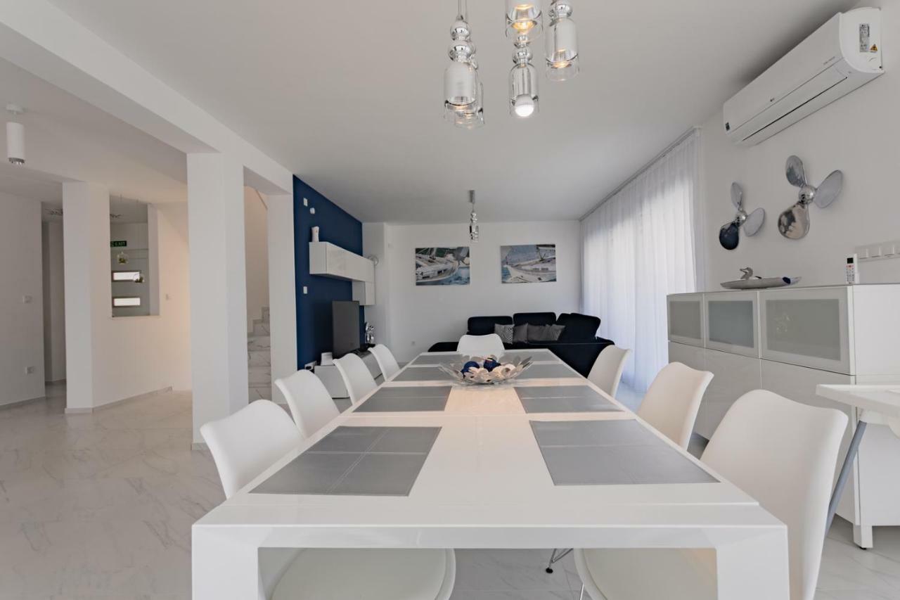 Villa Compass; Luxury Experience In Natural Bay. Razanj Bagian luar foto